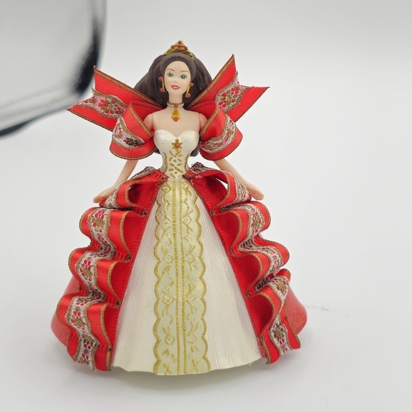 Vintage 1997 Hallmark Keepsake Holiday Barbie Ornament - Picture 3 of 5